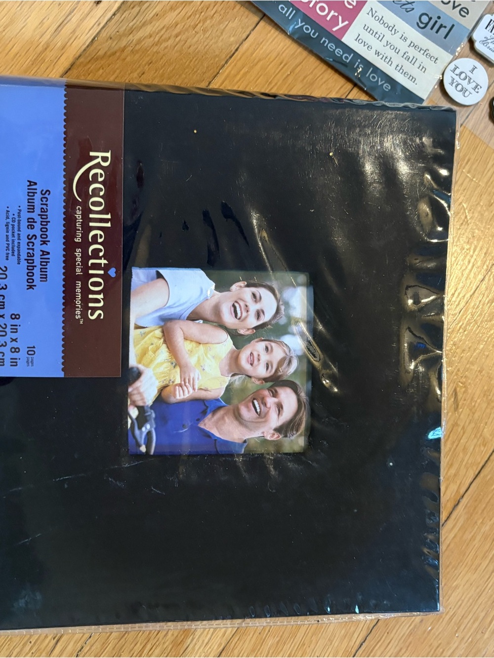 New! 3 Scrapbooks with wedding stickers and 1 black frame included! - Picture 8 of 14